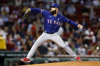 Dallas Keuchel agrees to minor league contract with Minnesota